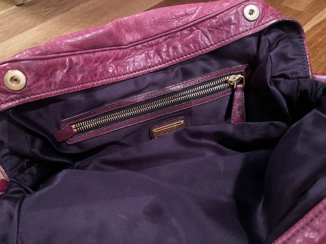 Miu Miu バーガンディレザー ハンドバッグ