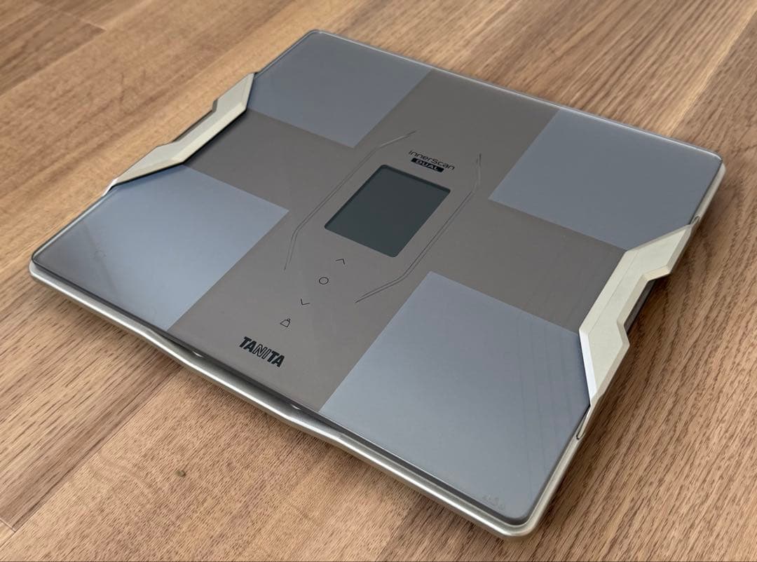 【美品】タニタ 体脂肪計・体組成計