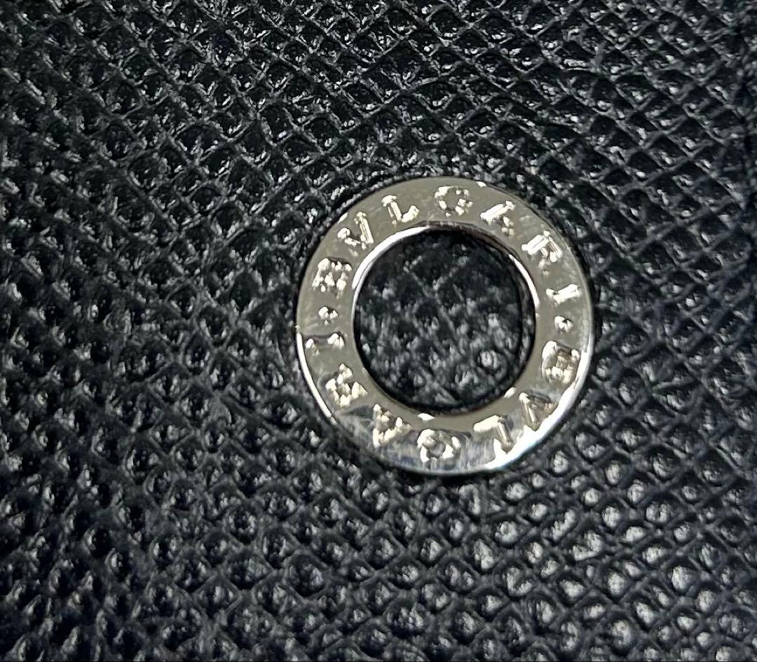 【新品同様】BVLGARI 黒 レザー 名刺入れ　極美品！！