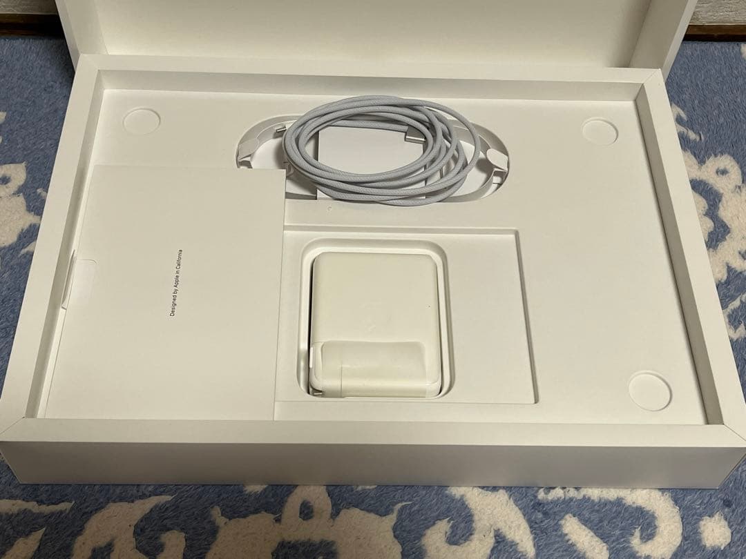 新品同様 MacBook Pro M2 Pro 16.2 16GB/512GB