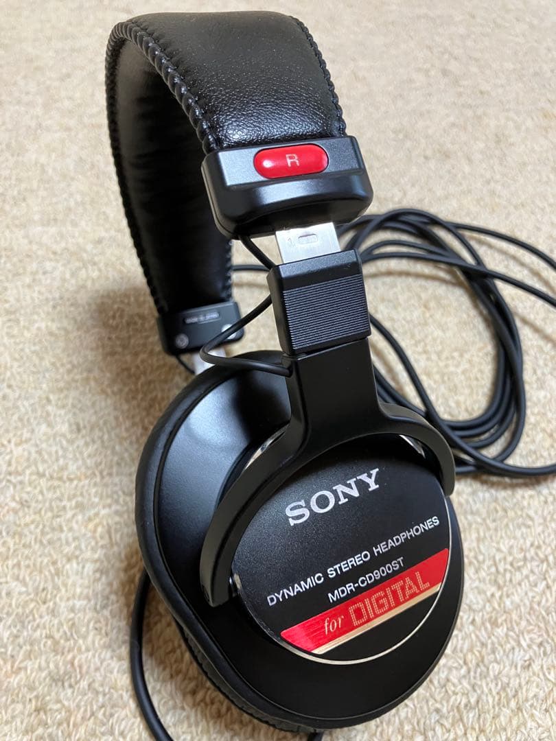 SONY スタジオモニターヘッドホン 黒 MDR-CD900ST