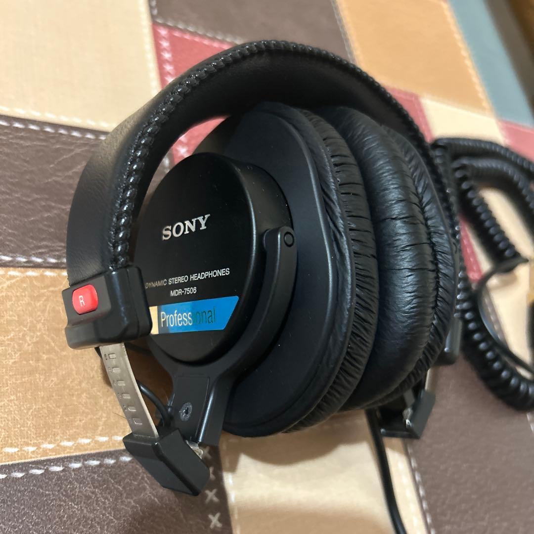 ブラック 有線ヘッドホン コイルケーブル