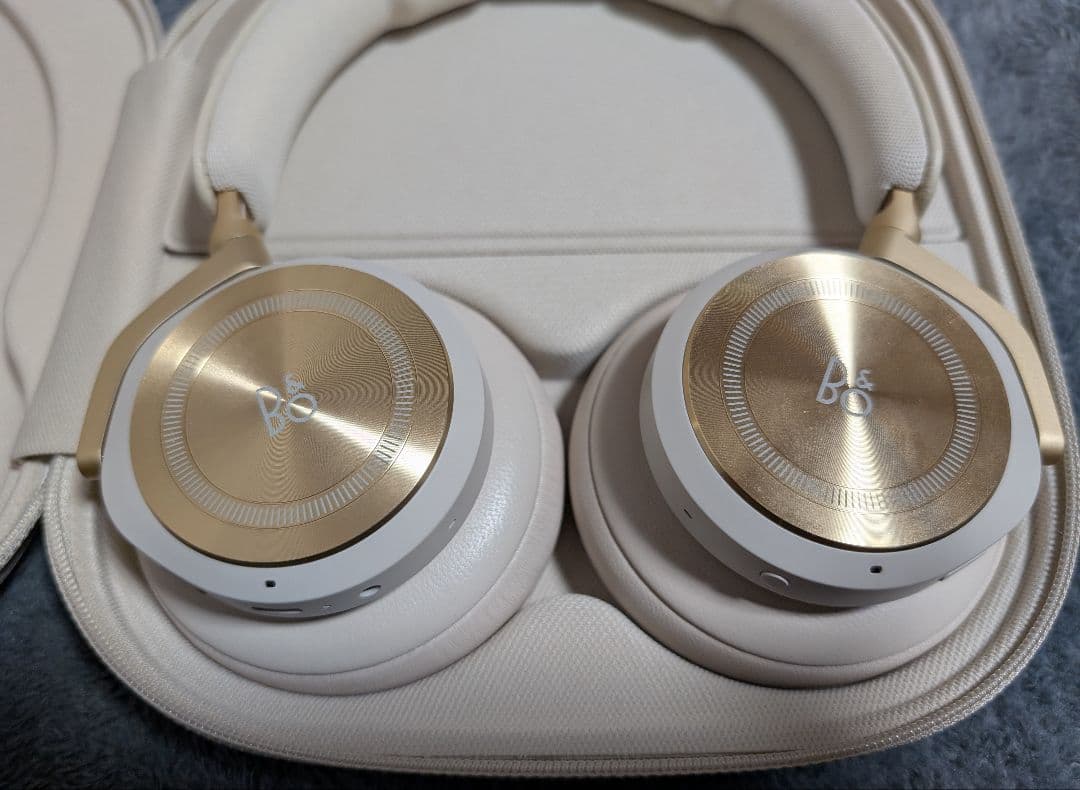 く*げ様 Bang & Olufsen Beoplay HX Gold Tone