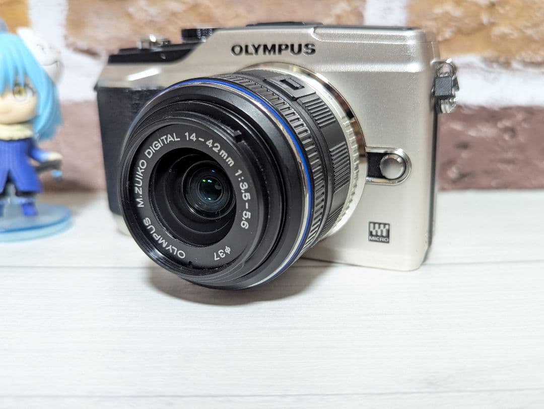 OLYMPUS PEN E-PL2 本体＋レンズ バッテリー付 動作確認済
