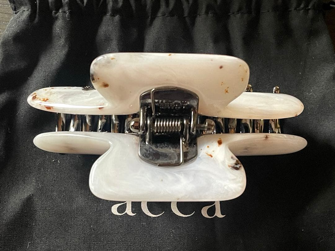 アッカ　acca クリップ　アールドゥヴィーヴル