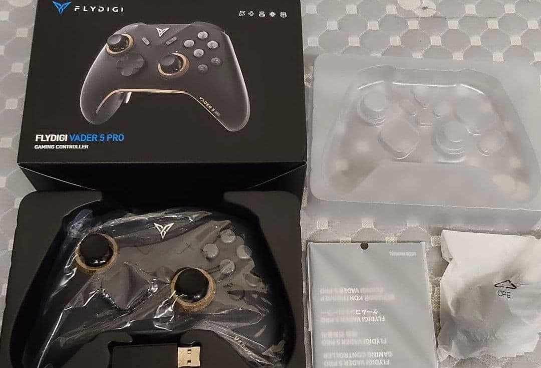 FLYDIGI Vader 5 Pro ゲームコントローラー