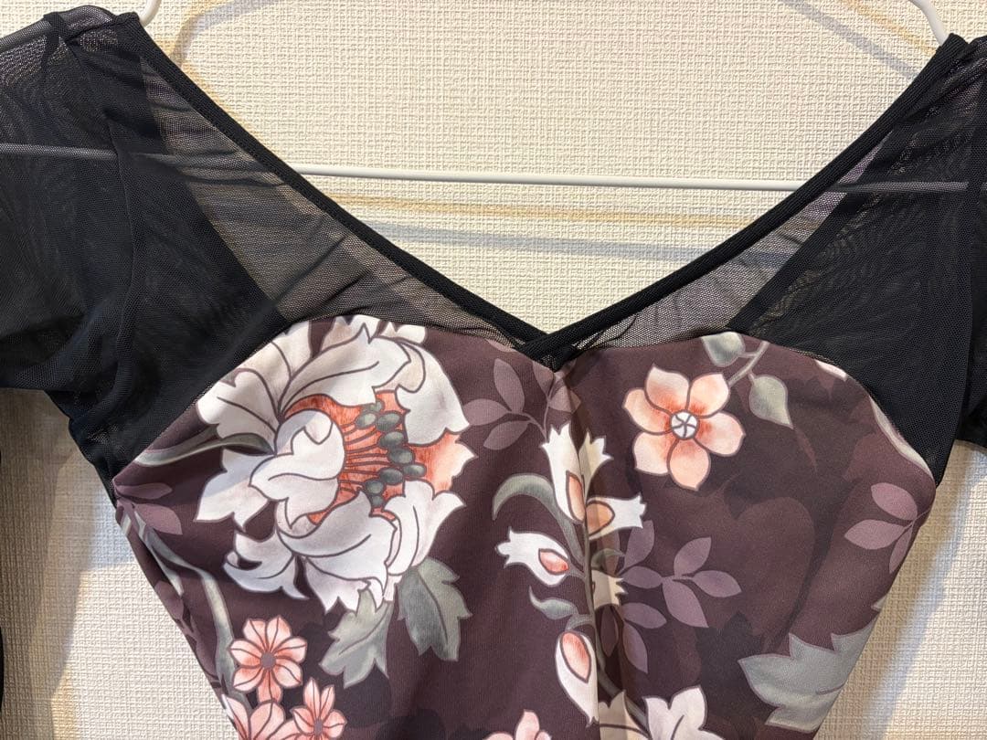 stina Pサイズ2025秋 長袖花柄バレエレオタード