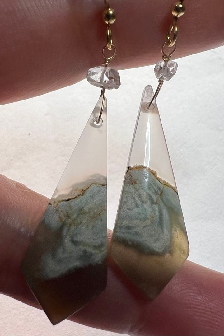 のほほん❤️オパライズドウッド　ハーキマー14kgfピアス