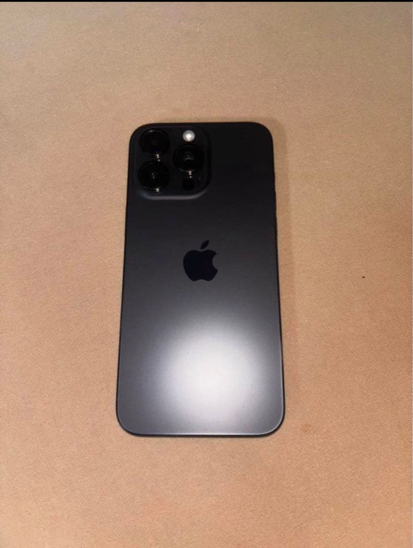 iPhone 15 Pro Max 512GB 北米版 ※simロックあり