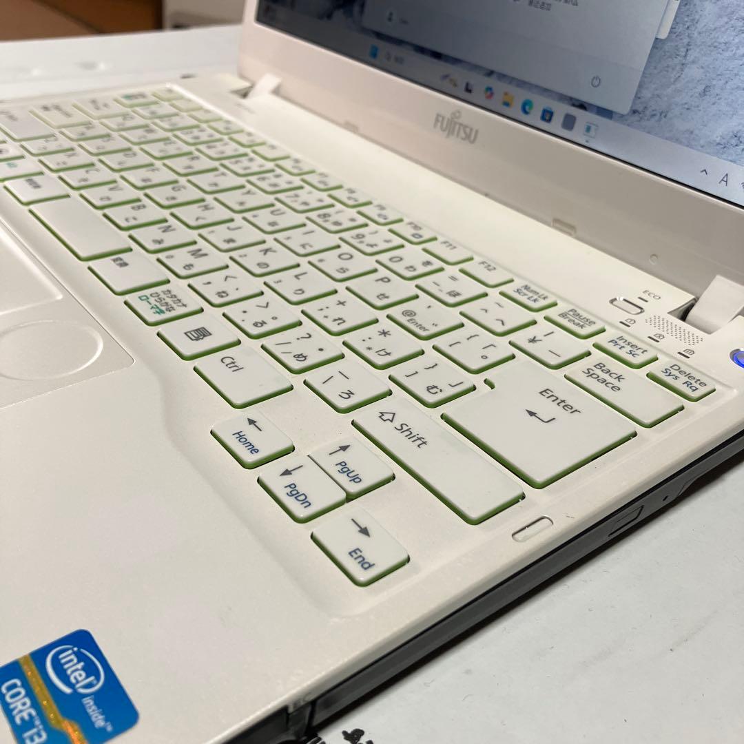FUJITSU LIFEBOK Windows11 corei3 SSD美品