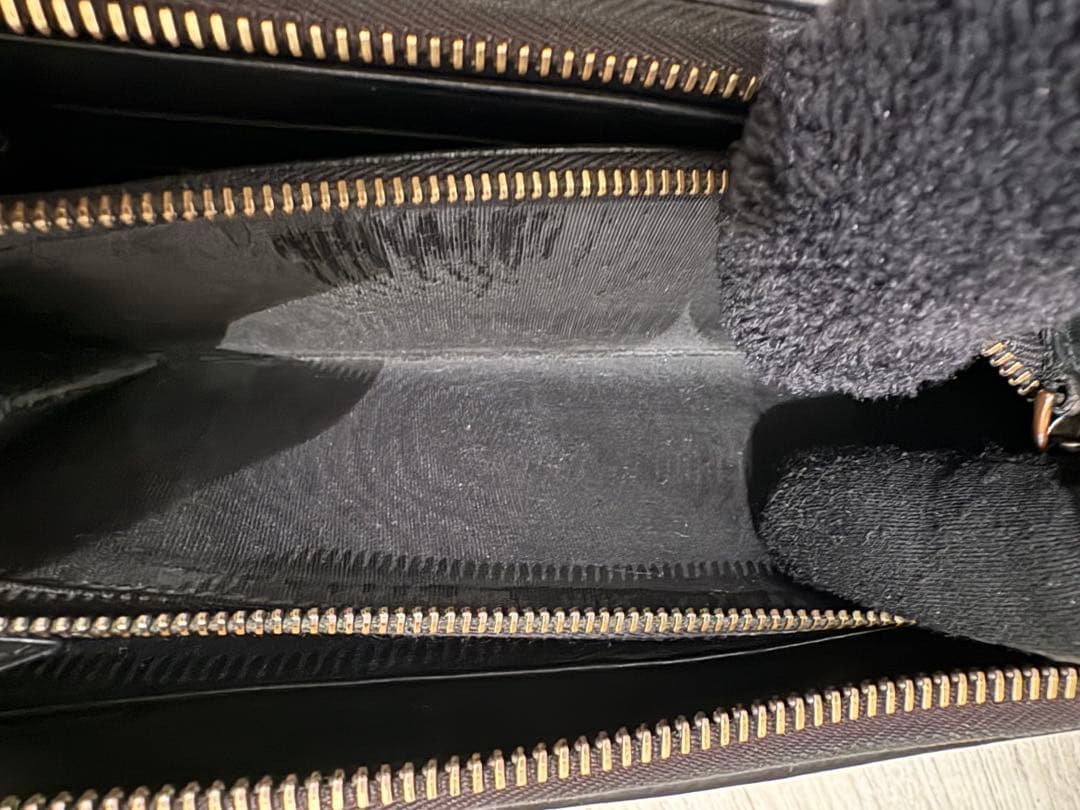 m*u様 ボッテガヴェネタ イントレチャート 長財布 ラウンドジップ ブラック