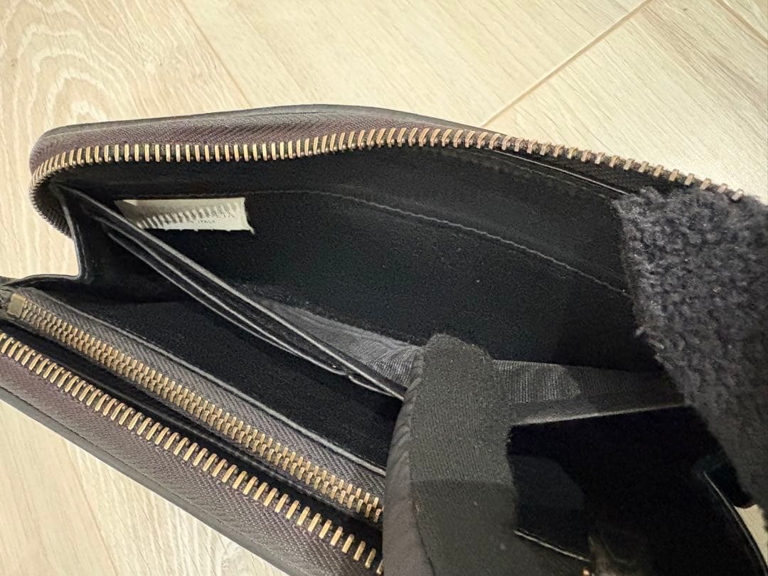 m*u様 ボッテガヴェネタ イントレチャート 長財布 ラウンドジップ ブラック