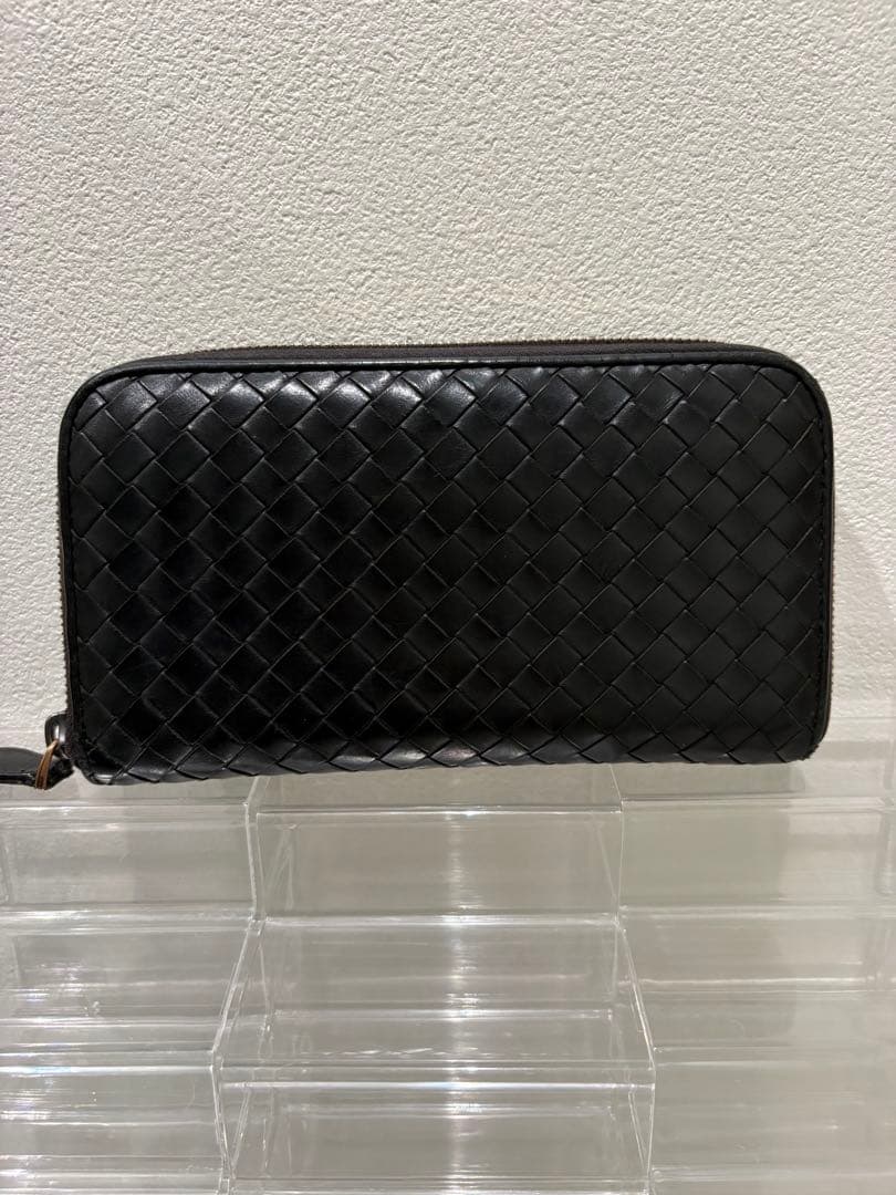 m*u様 ボッテガヴェネタ イントレチャート 長財布 ラウンドジップ ブラック