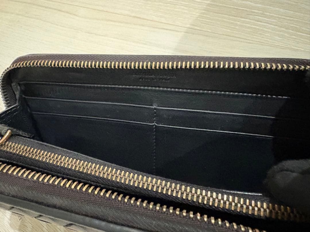 m*u様 ボッテガヴェネタ イントレチャート 長財布 ラウンドジップ ブラック