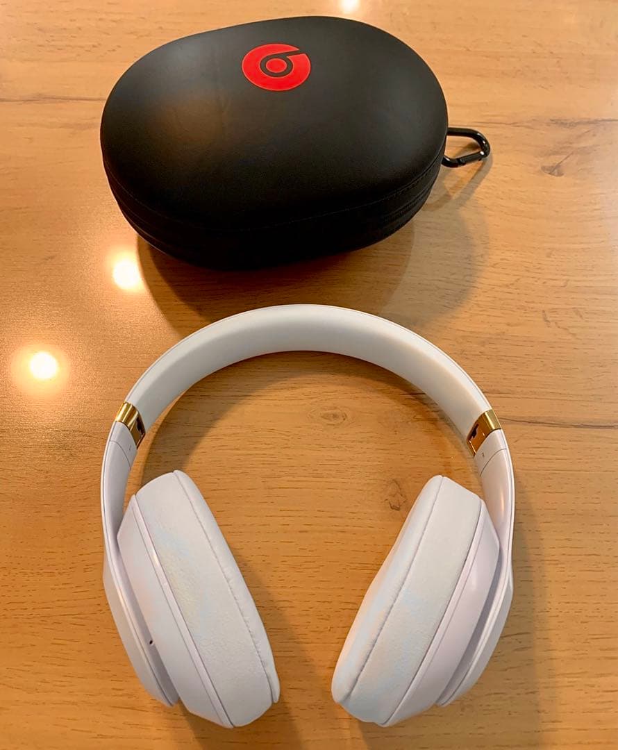 【専用】beats studio 3ワイヤレス ヘッドホン ホワイト ゴールド