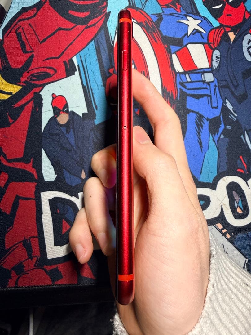 iPhone se2 64GB レッドsimロック有る(ドコモ)