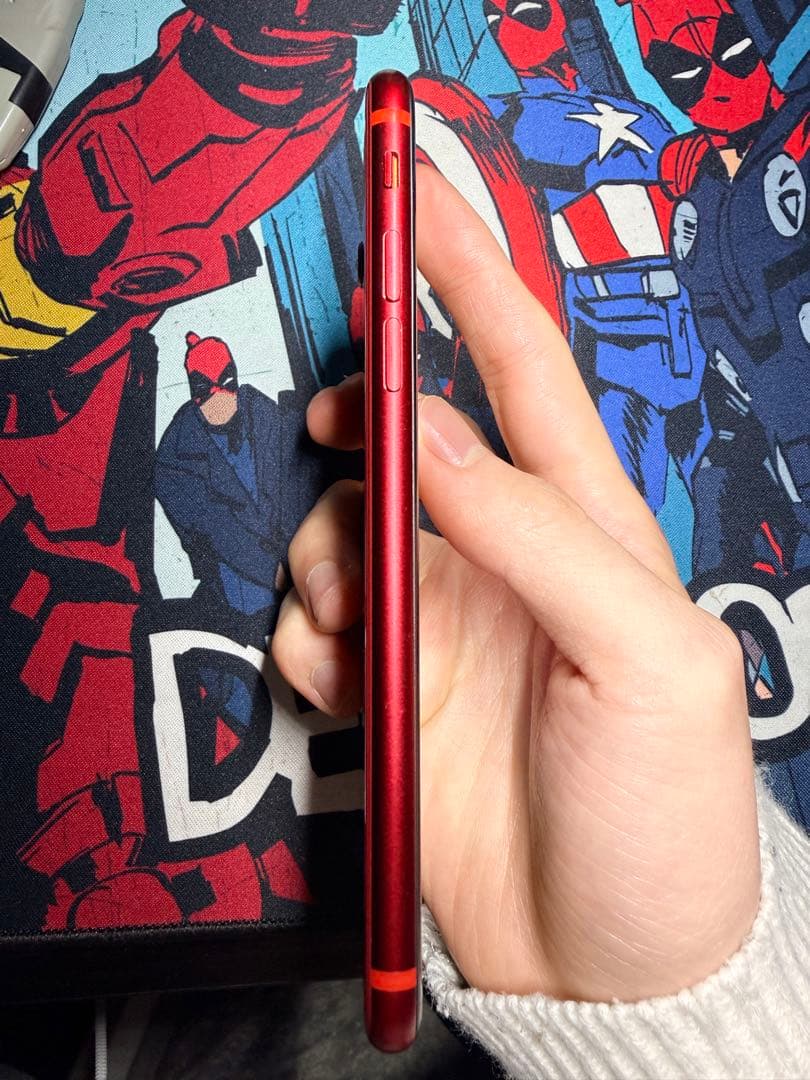 iPhone se2 64GB レッドsimロック有る(ドコモ)