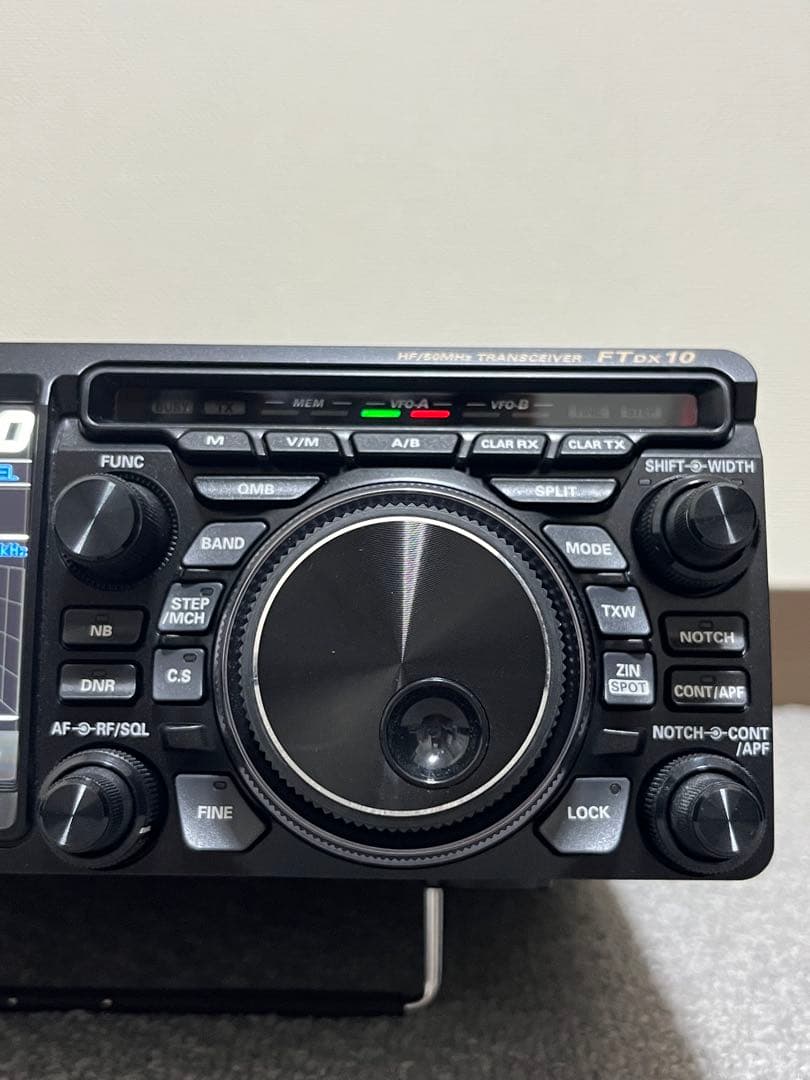 トランシーバー YAESU FTDX10 (100W)