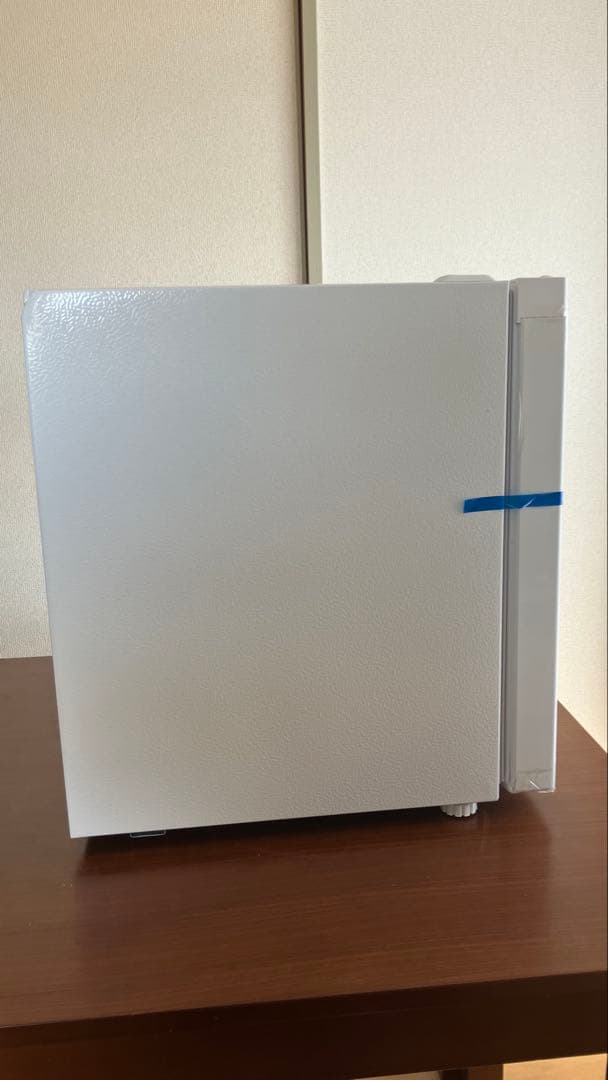 新品　ホワイト 冷凍庫 1ドア　31L コンプレッサー式