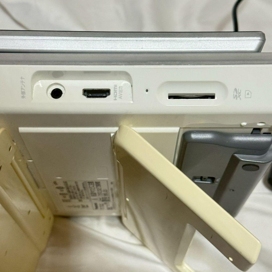 最終値下げPanasonic DMP-BV300 ポータブルブルーレイプレーヤー