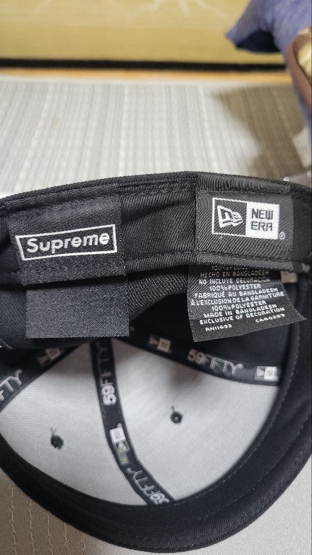 Supreme×ニューエラ ゴールドクロス Sロゴ ブラック 4/1