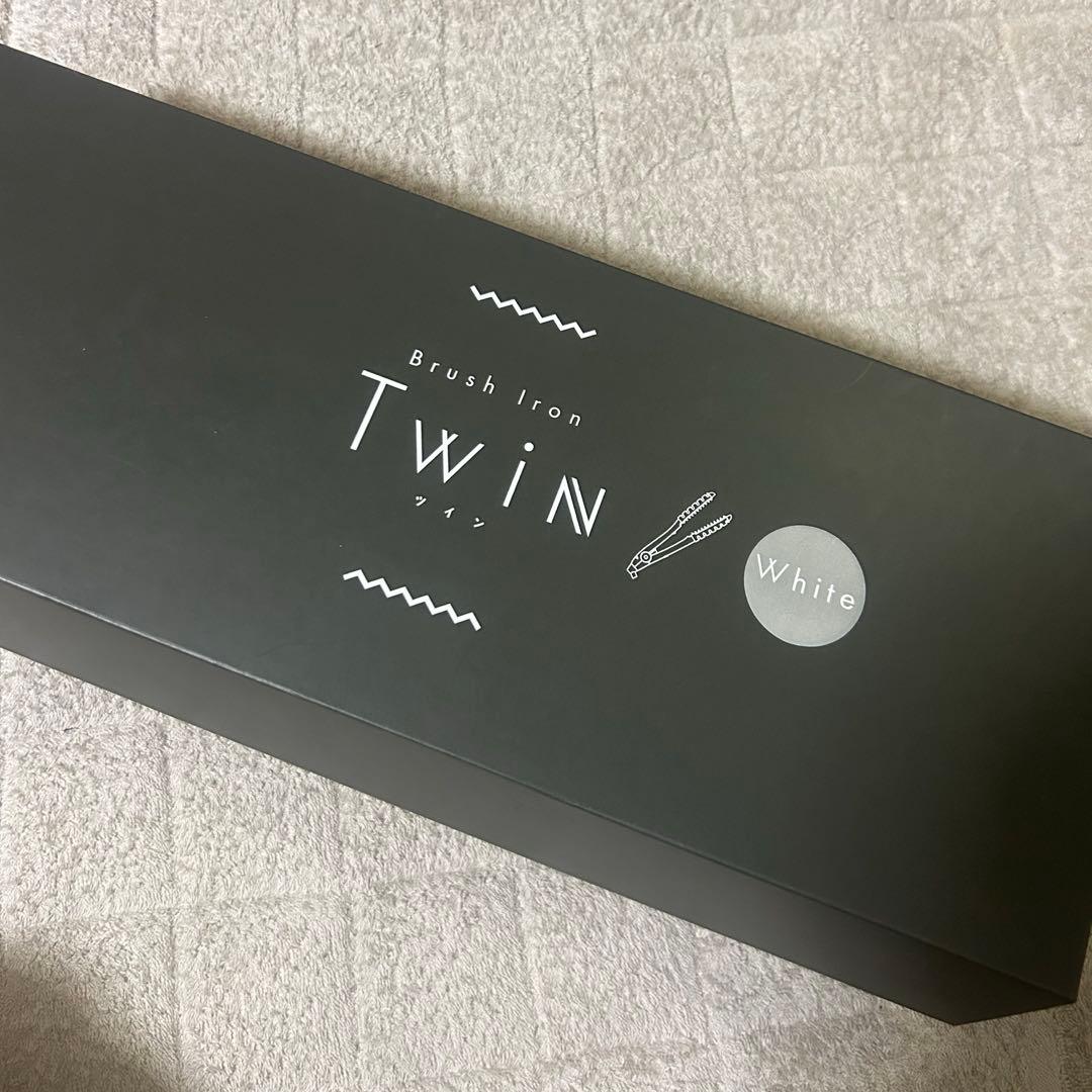 TWIN ブラシヘアアイロン ホワイト