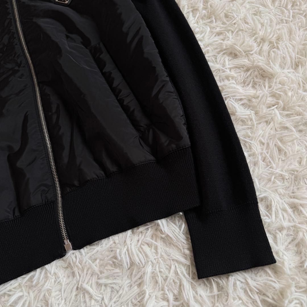 美品　プラダ　ドライバーズニット　三角プレート　ブラック　Mサイズ　現行