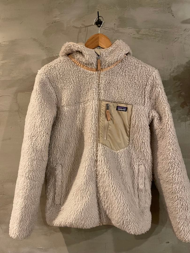 patagonia フード付きリバーシブルダウンジャケット