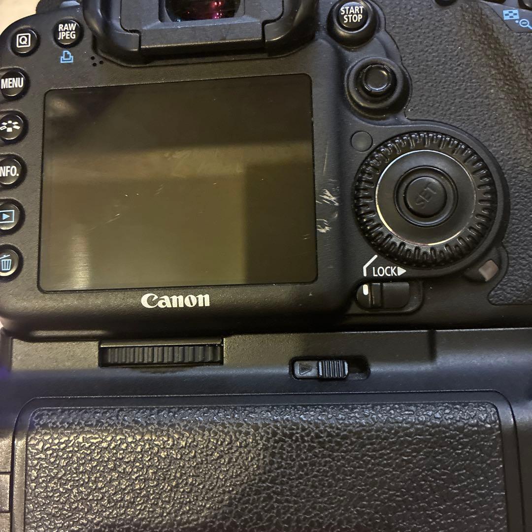 Canon EOS 7D バッテリーグリップ セット ショット数18089回