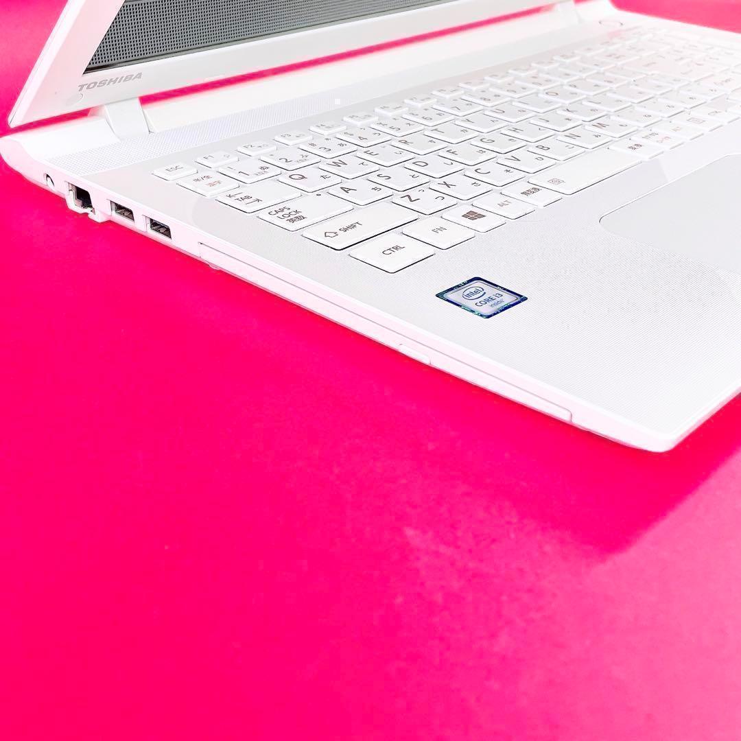 動作良好❣️ブルーレイ見れる✨️薄型ノートパソコン✨️可愛いホワイト！カメラ付きSSD