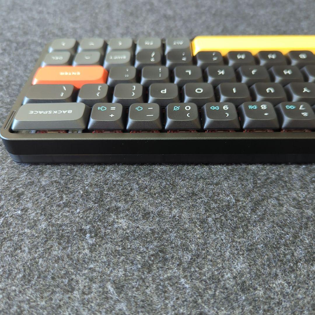 キーボード Nuphy Air60 v2 (Cowberry Switch)