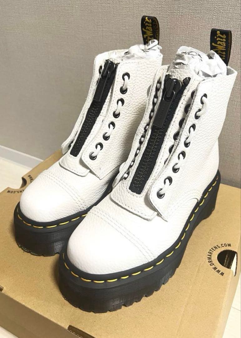 超美品✨Dr.Martens ドクターマーチン 8ホール ホワイト 白 厚底