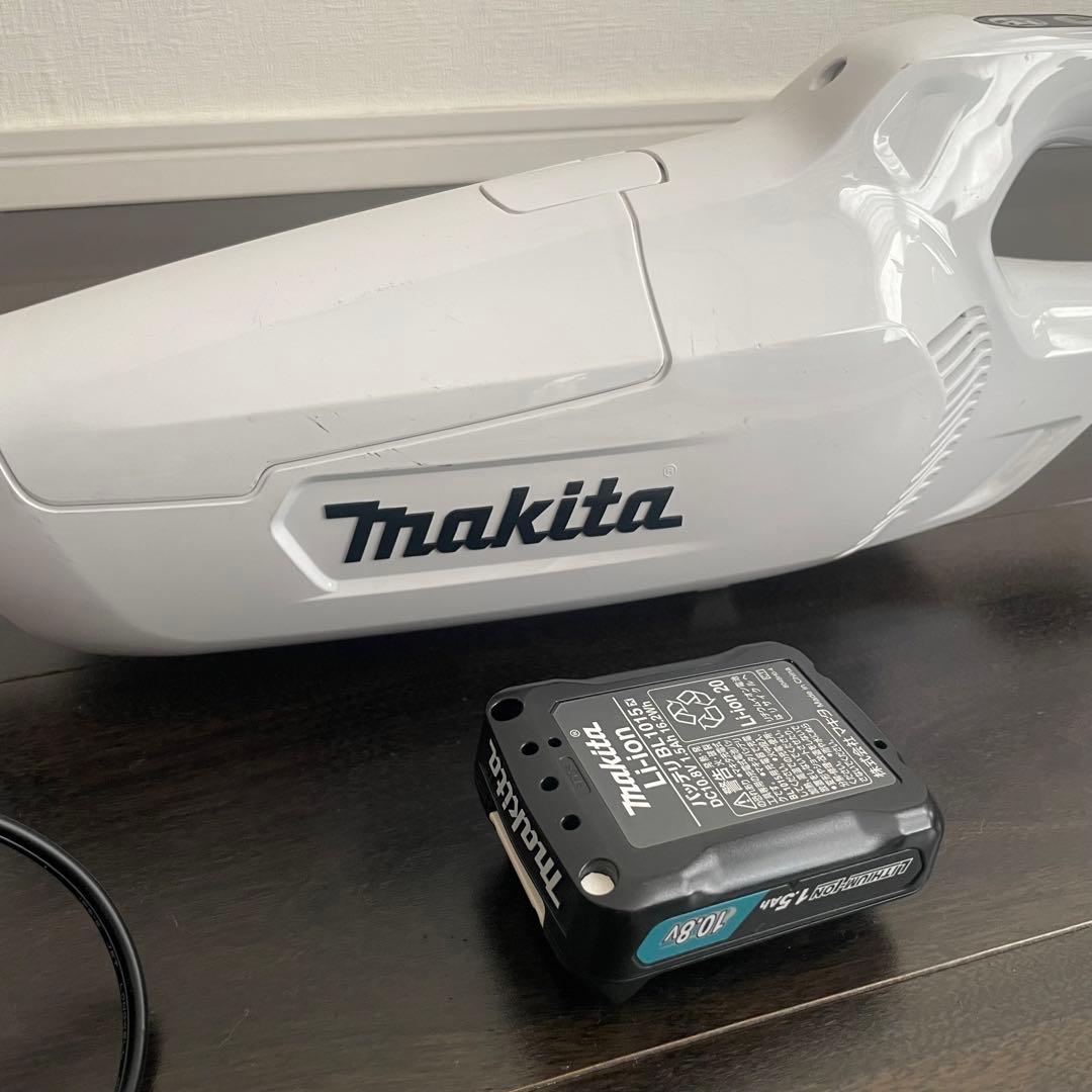 Makita CL107FDSHW 掃除機　バッテリー・充電器・紙パック付