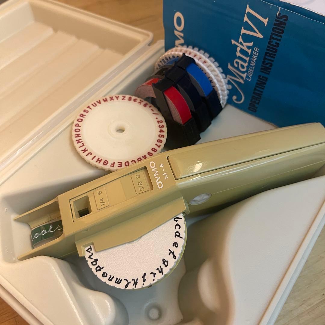 ■製品保証■ 【繋がる筆記体・文字盤4個】ダイモ M-6 DYMO 171-1