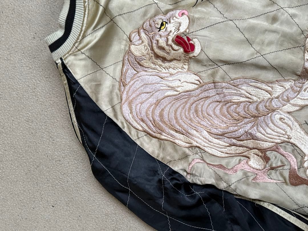 花旅楽団 スカジャン レーヨン100% リバーシブル 白虎　Mサイズ