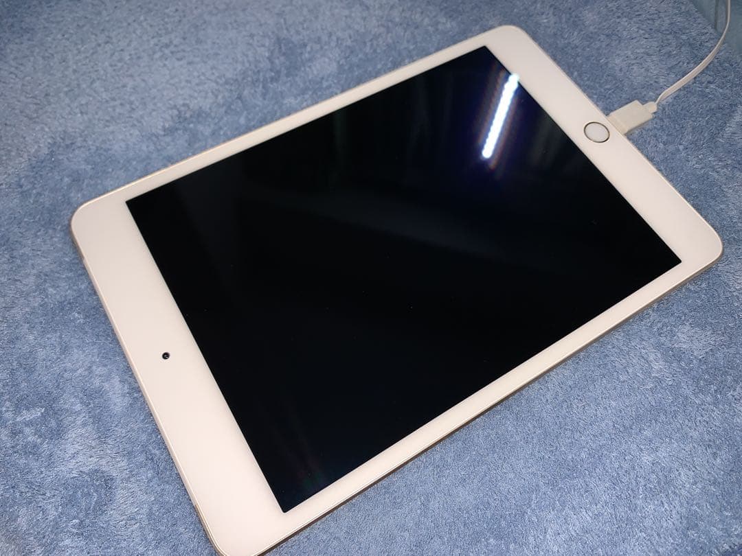 【当日発送】Apple iPad mini 第4世代　16GB本体 ゴールド