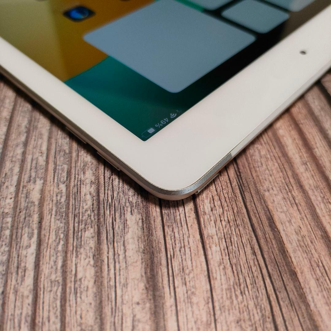 iPad 第6世代 32GB シルバー SIMフリー 超美品