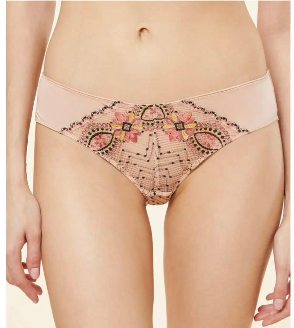 ♡お試し価格♡フレンチ ランジェリーEtam刺繍たっぷり超スイートなランジェリー