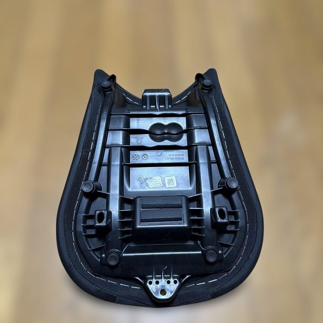  M1000R 装着シート　足付き向上　Mローシート　S1000RR