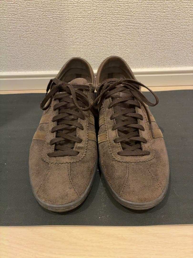 24時間以内発送　アディダス　タバコグルーエンダークブラウン　26.5cm