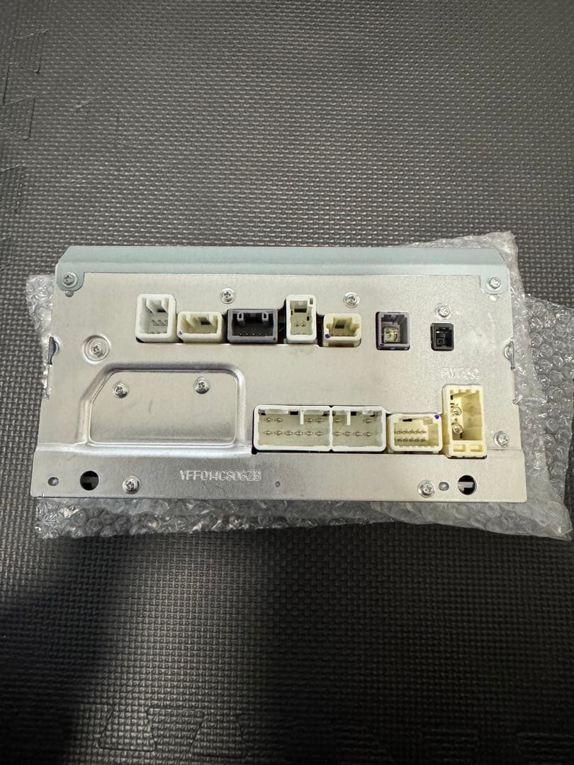 トヨタ純正ナビ　NSCN-W68 地図SDカード付き2019年秋版