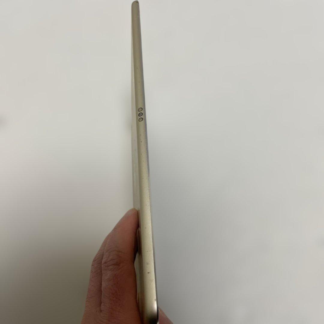 R*a様 iPad Pro (9.7インチ) 128GB バッテリー98%