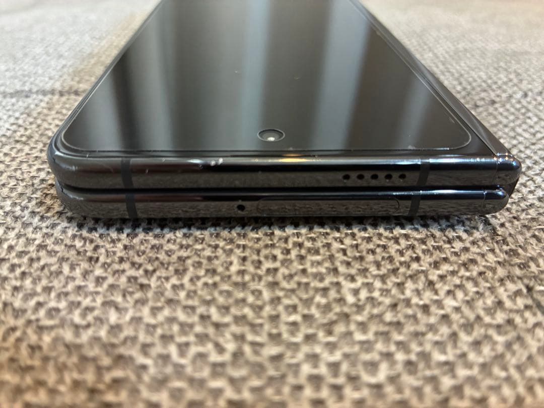 Google Pixel Foldとケース等