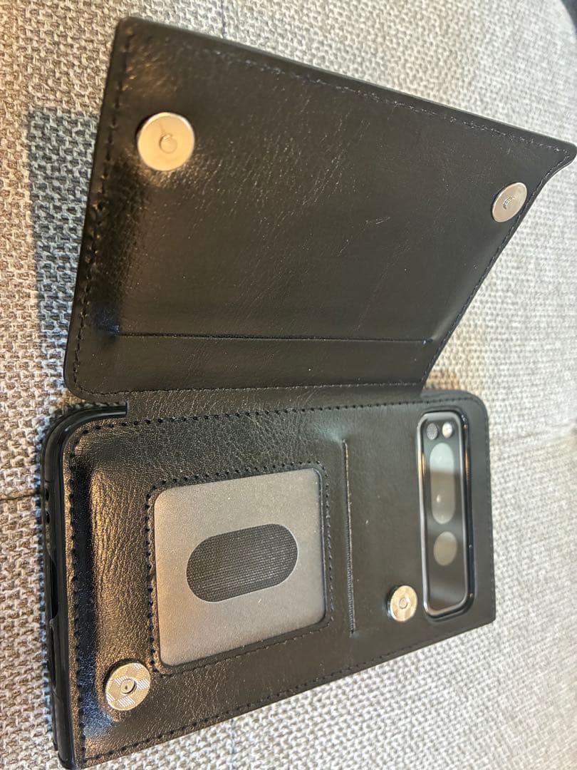 Google Pixel Foldとケース等