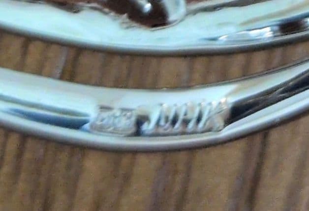 レア品　ミキモト NHK刻印ブローチ