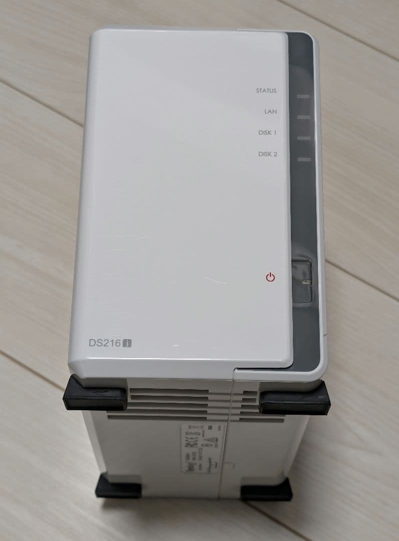 Synology DS216j NAS + HDD 4TB×2個