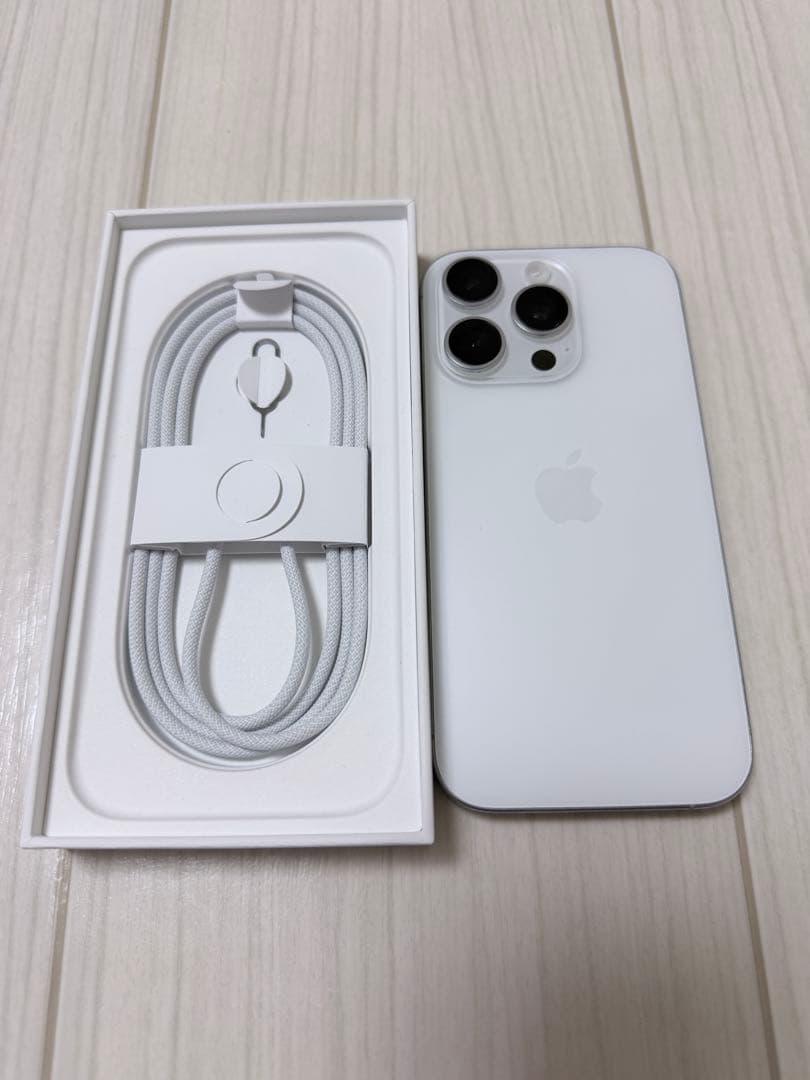 iPhone 16 Pro 128GB ホワイトチタニウム SIMフリー
