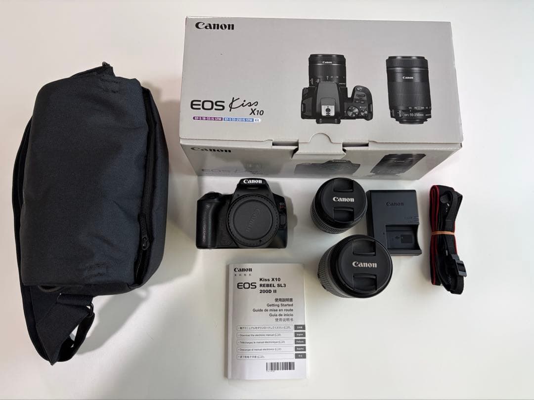 【美品】 Canon EOS Kiss X10 ダブルズームキット(バッグ付き)