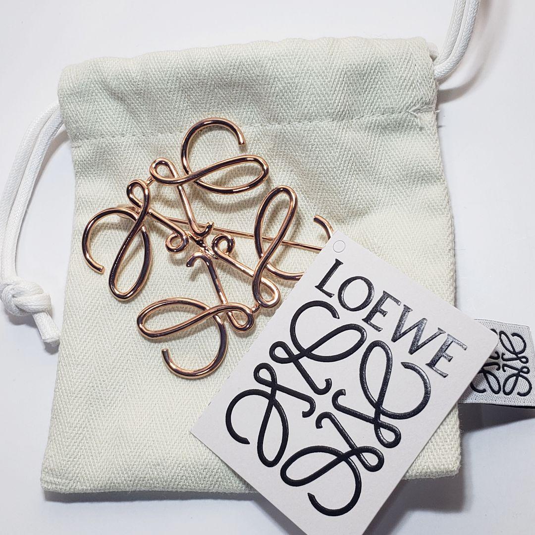新品同様 LOEWE アナグラムローズゴールド ブローチ ピンクゴールド ロエベ