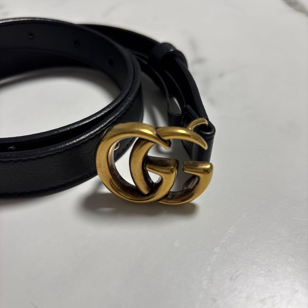 GUCCI ロゴ ブラックレザーベルト